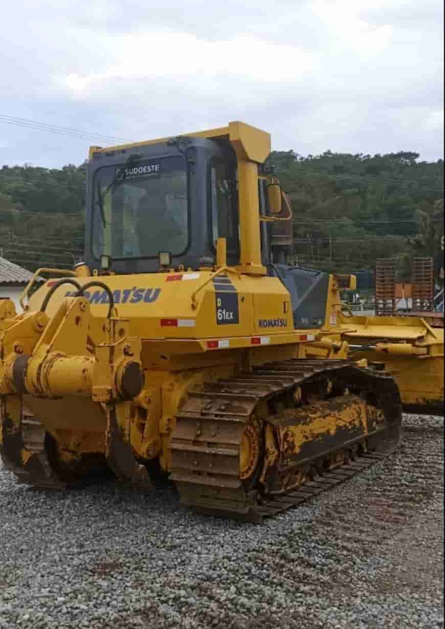 Trator de Esteira Komatsu D61-EX 2011