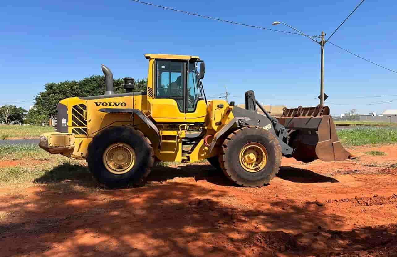 Pá Carregadeira Volvo L110F 2014