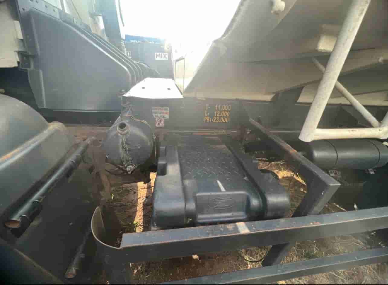 Caminhão Ford CARGO 2628  2012