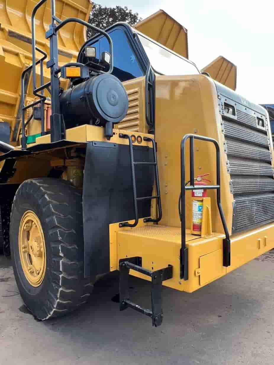 Caminhão Caterpillar Articulado 770G 2013