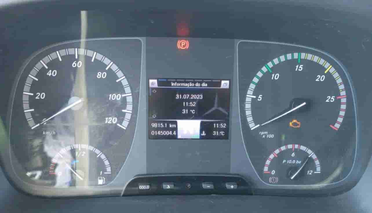 Caminhão Mecedes Benz Axor 2644 2021