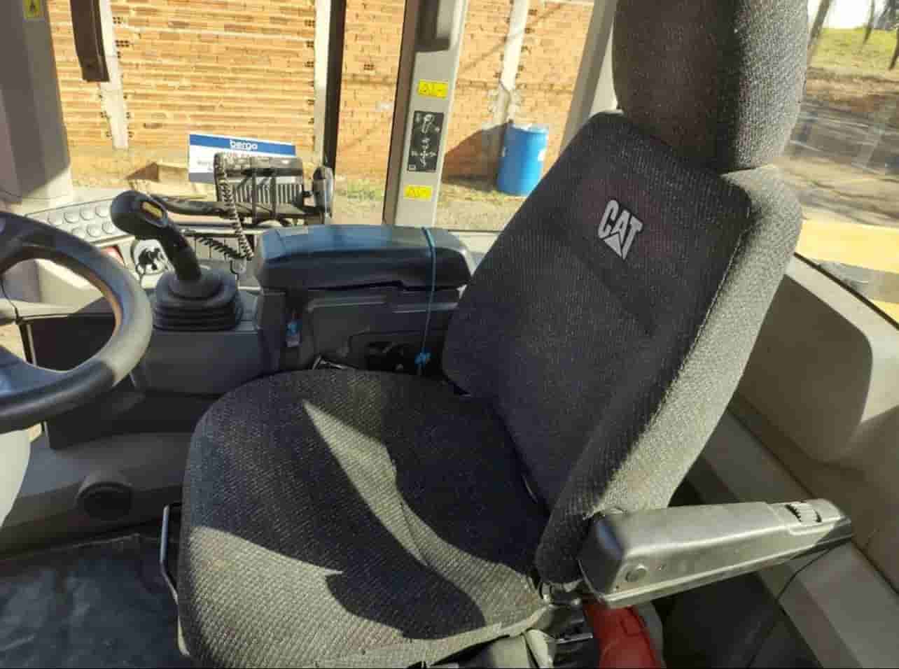 Pá Carregadeira Caterpillar 930K 2014