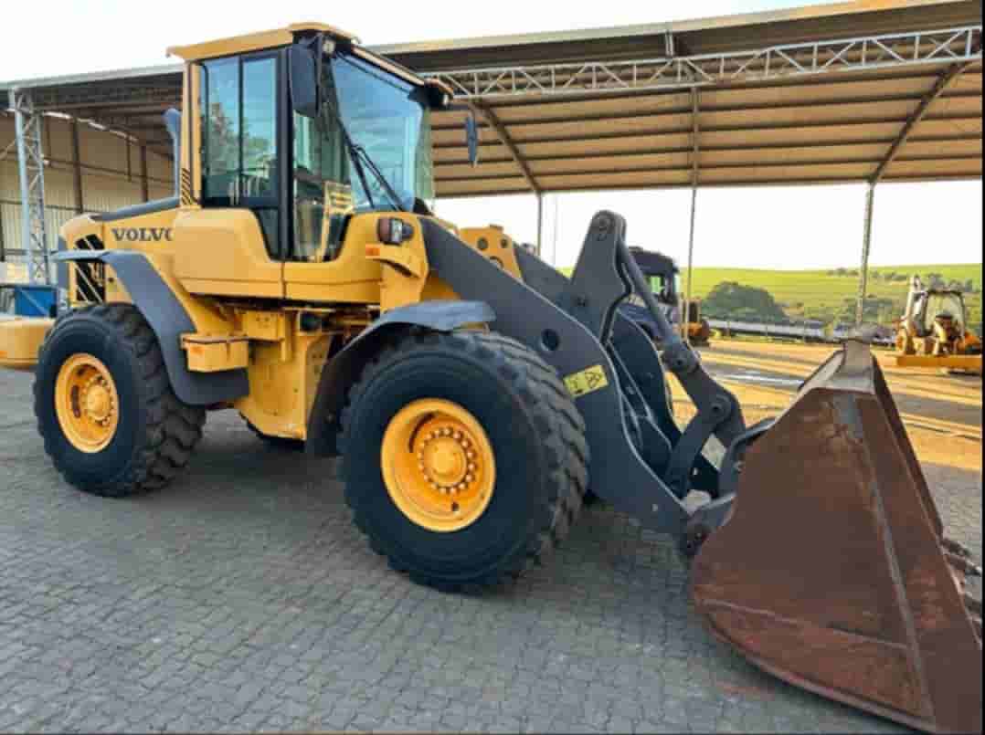 Pá Carregadeira Volvo L70F 2014