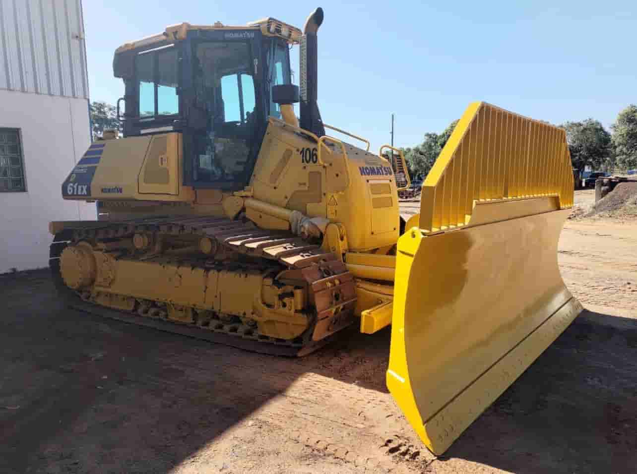 Trator de Esteira Komatsu D61-EX 2021