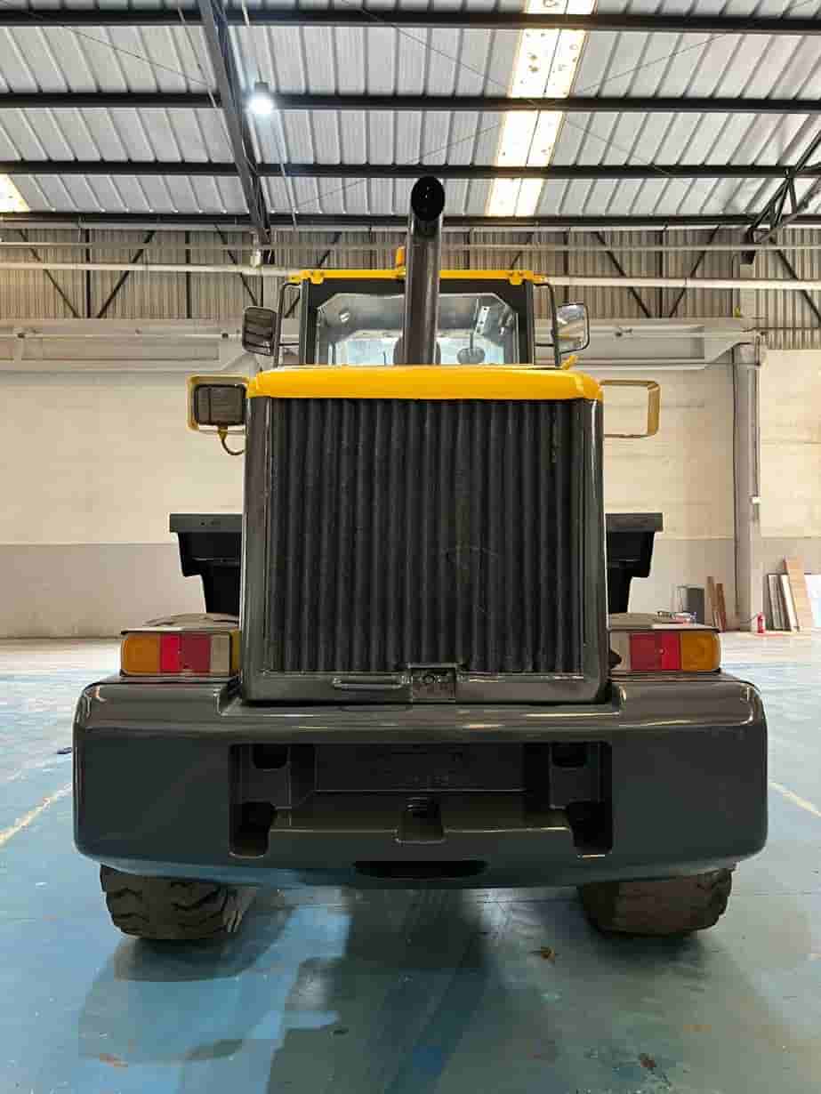 Pá Carregadeira Komatsu WA320 2018