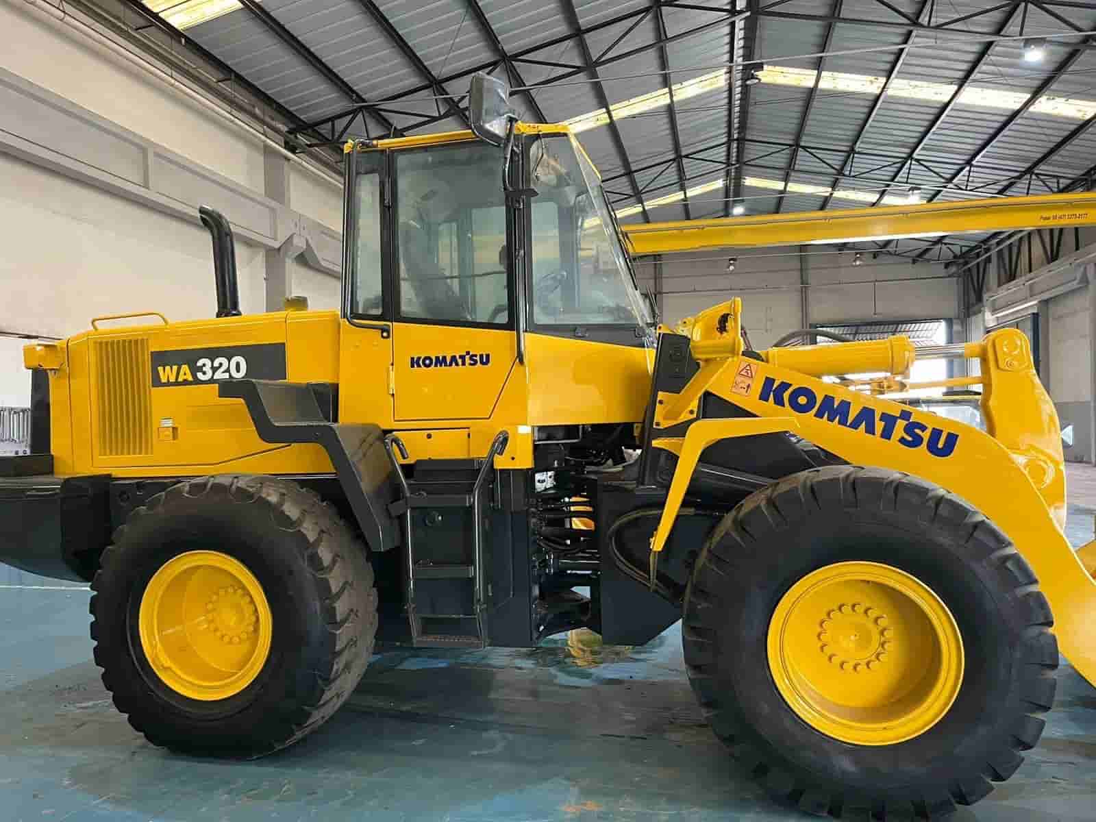 Pá Carregadeira Komatsu WA320 2018