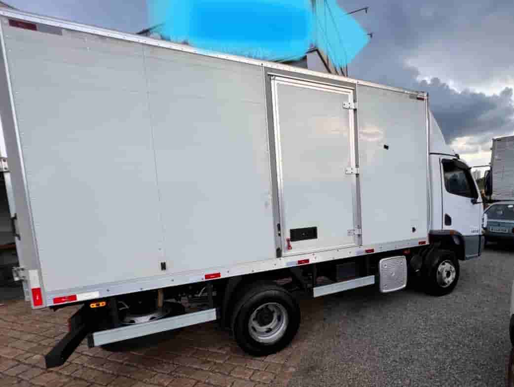 Caminhão Mecedes Benz Accelo 1016 2016