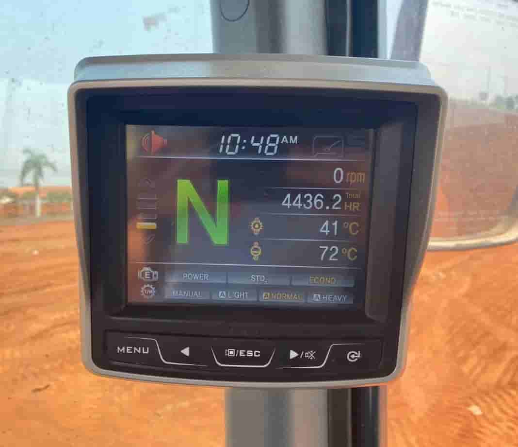 Pá Carregadeira Hyundai HL757 9S 2020