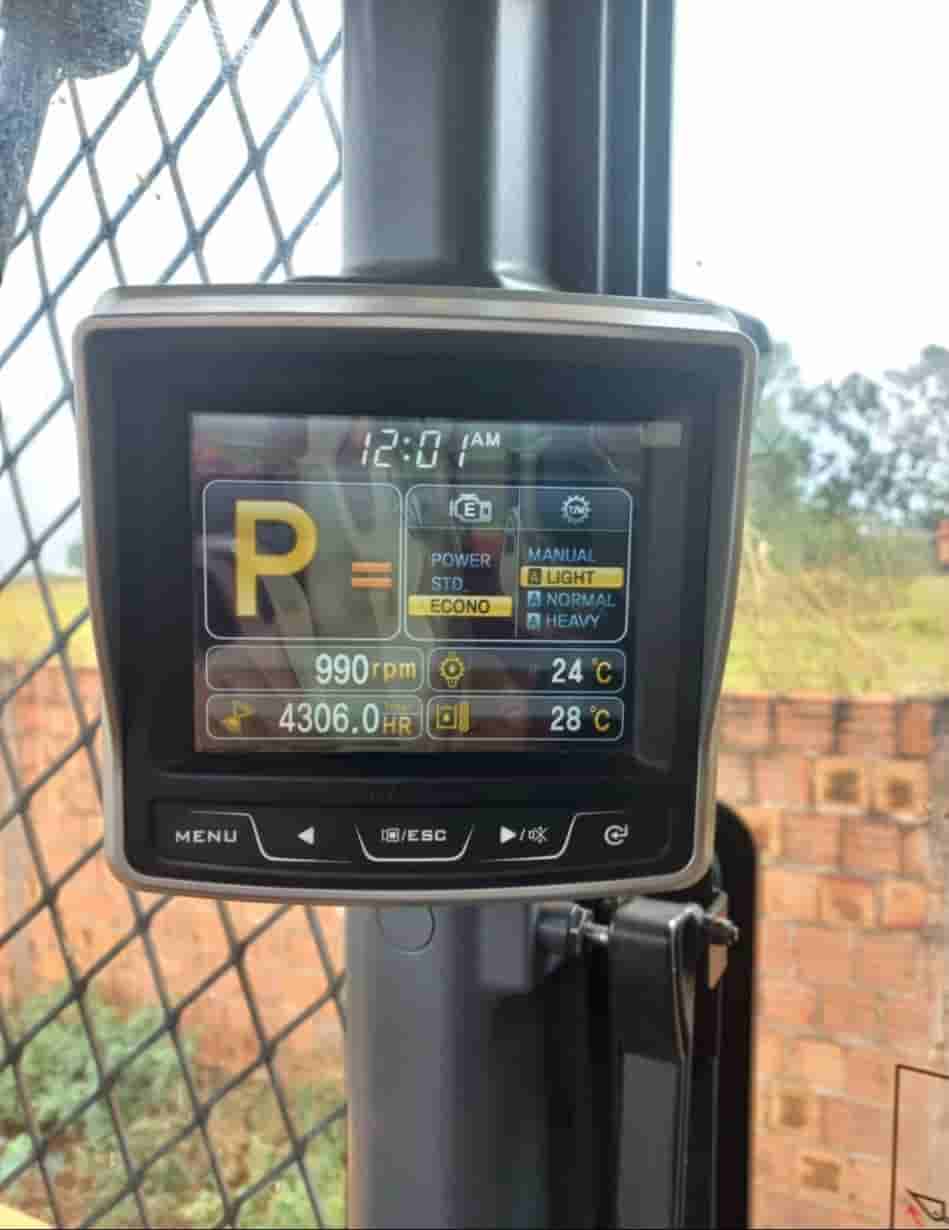 Pá Carregadeira Hyundai Hl740-9 2020