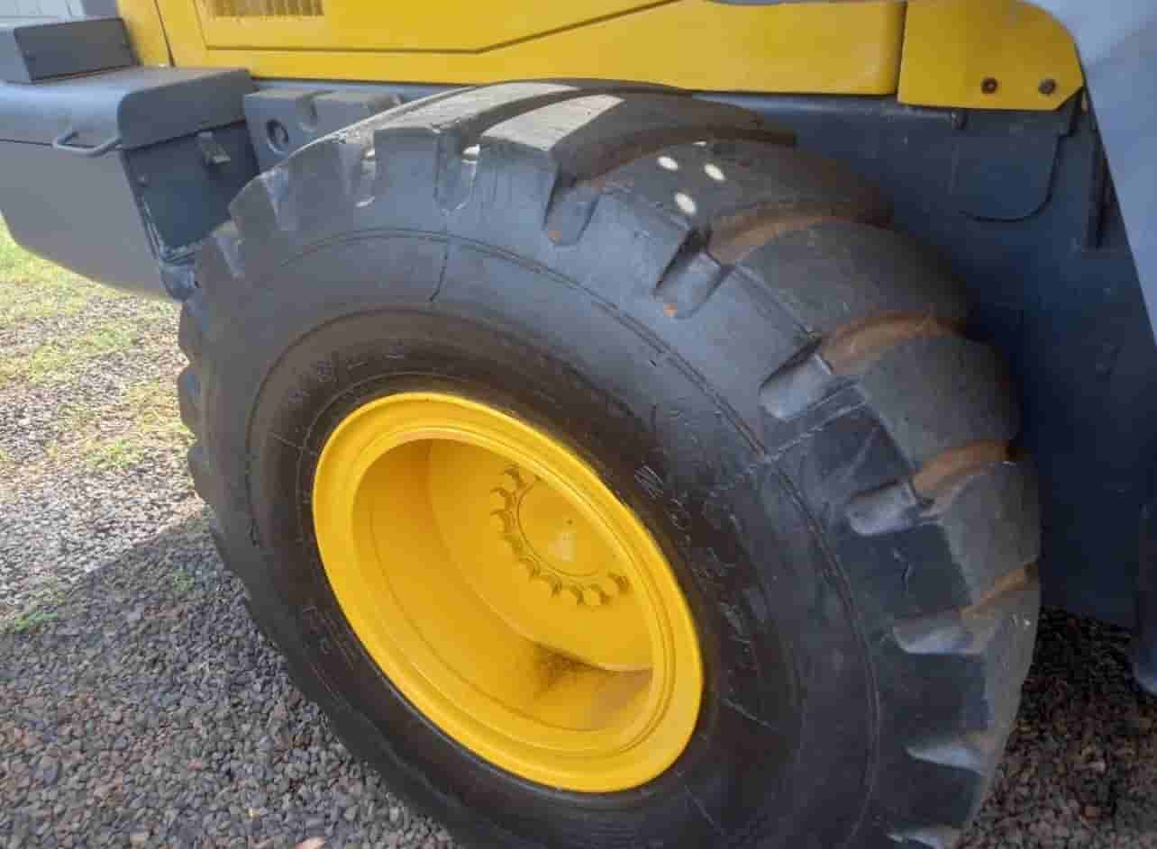 Pá Carregadeira Komatsu WA320 2018
