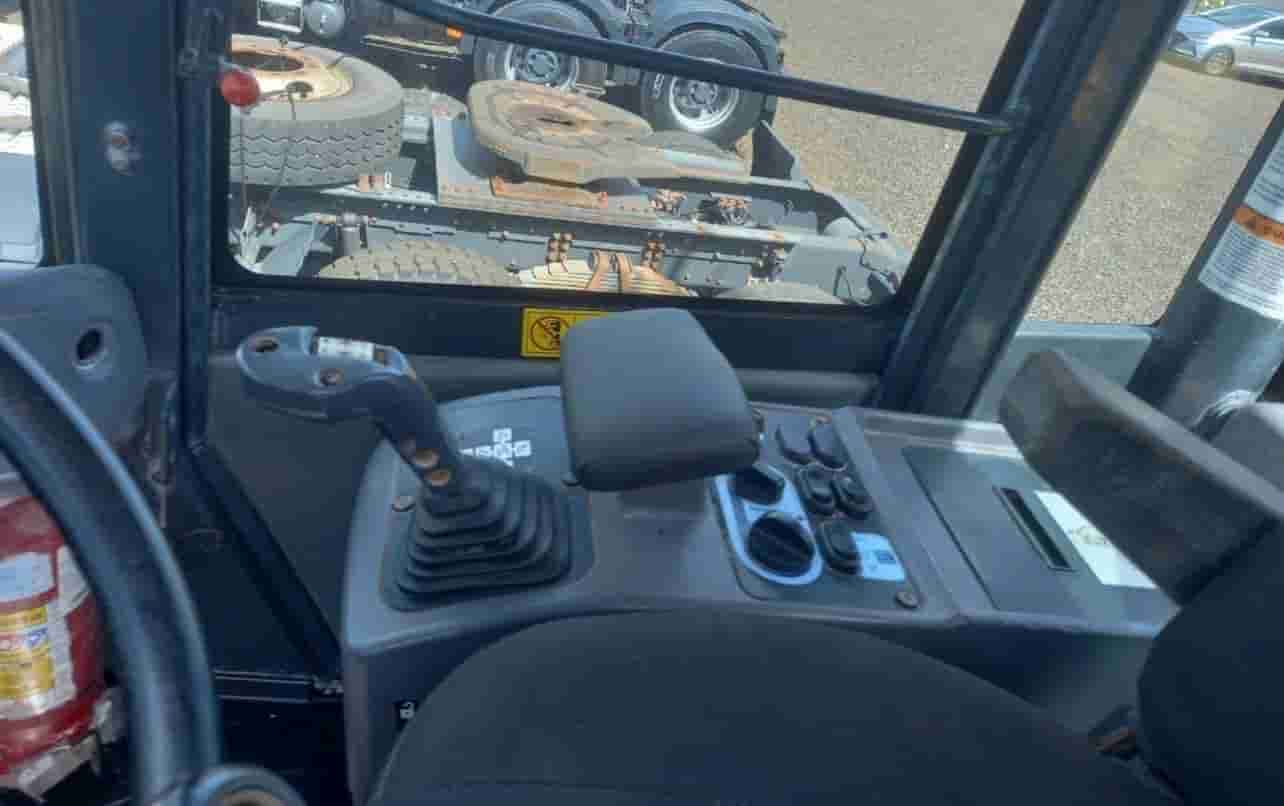 Pá Carregadeira Komatsu WA320 2018