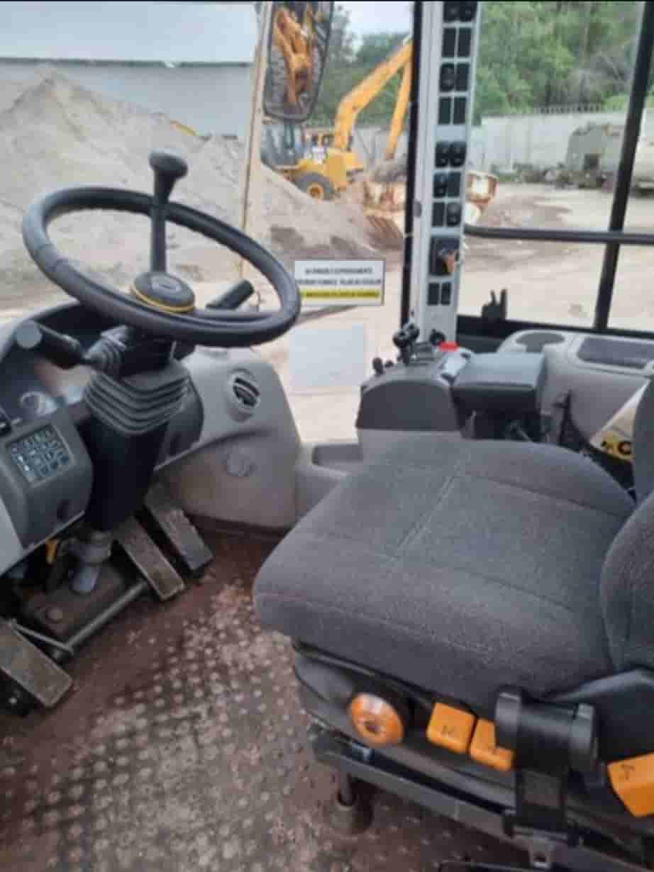 Pá Carregadeira Volvo L110F 2019