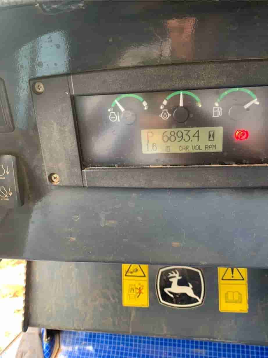 Trator de Esteira John Deere 700 J 2014