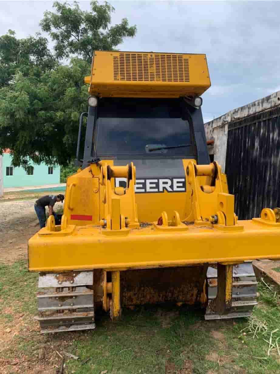 Trator de Esteira John Deere 700 J 2014