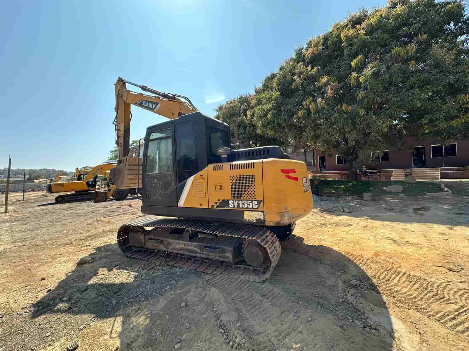 Escavadeira SANY SY135 C 2018