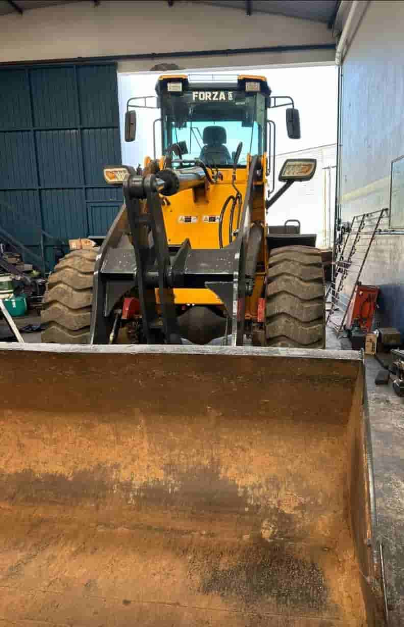 Pá Carregadeira Forza FZBR 936 2023