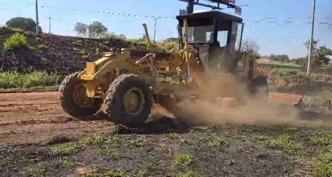 Motoniveladora Caterpillar 135H 1996