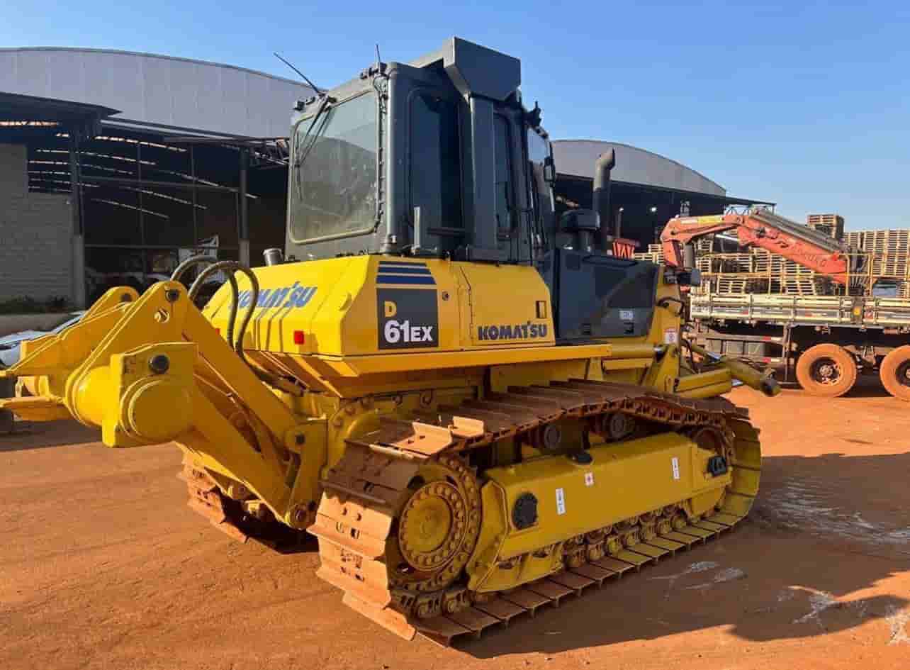 Trator de Esteira Komatsu D61-EX 2014