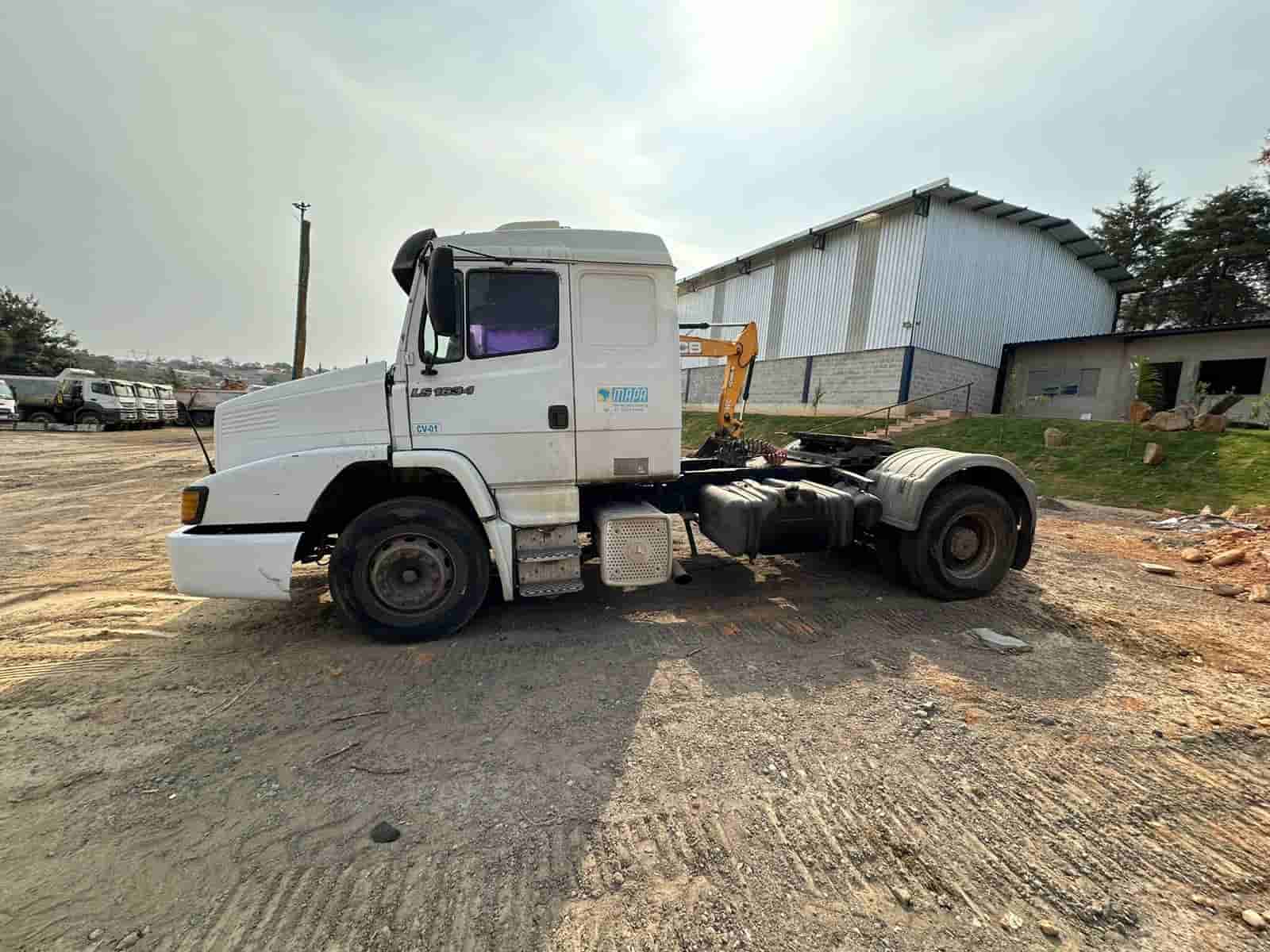Caminhão Mecedes Benz LS 1634 2004