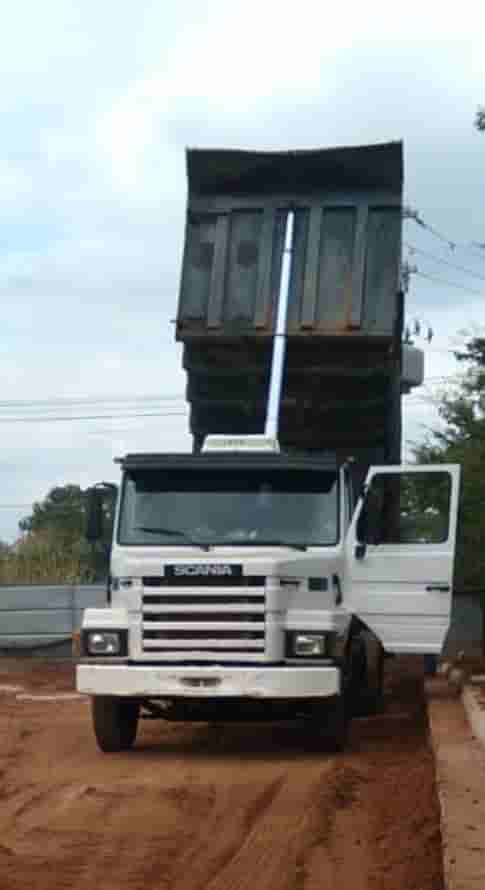 Caminhão Scania 113H 1995