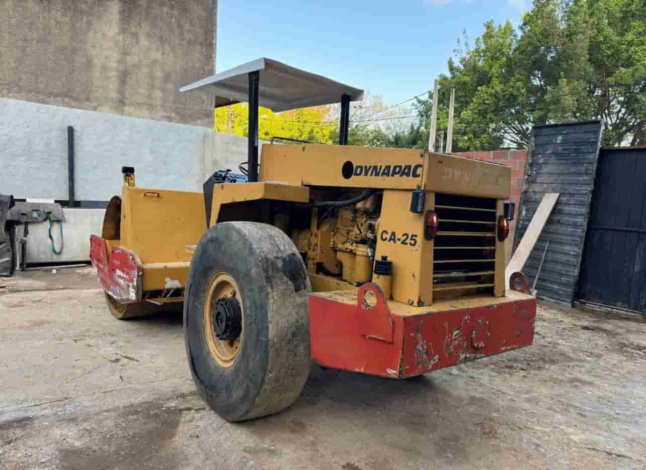 Rolo Compactador Dynapac CA25 1988