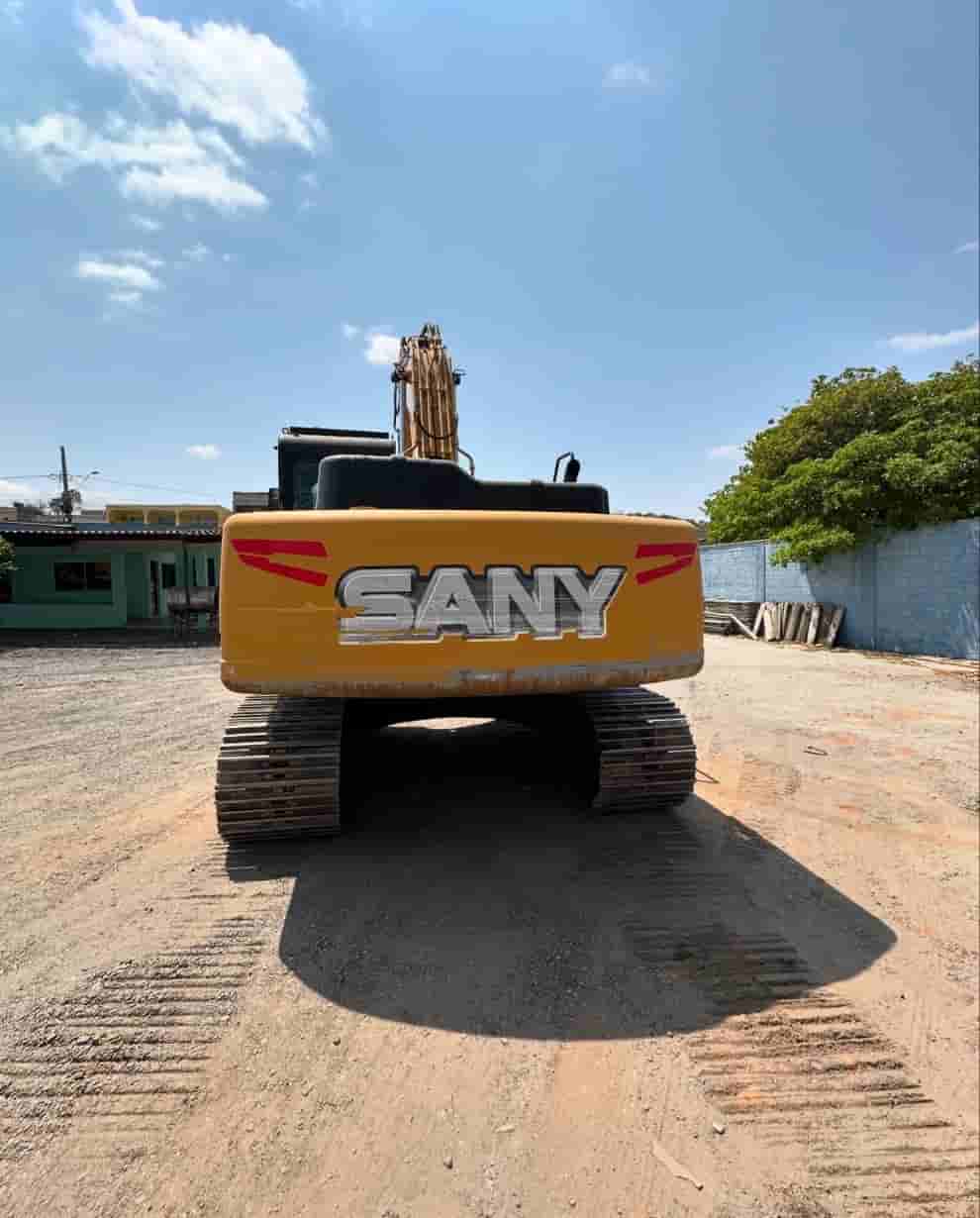 Escavadeira SANY SY215C