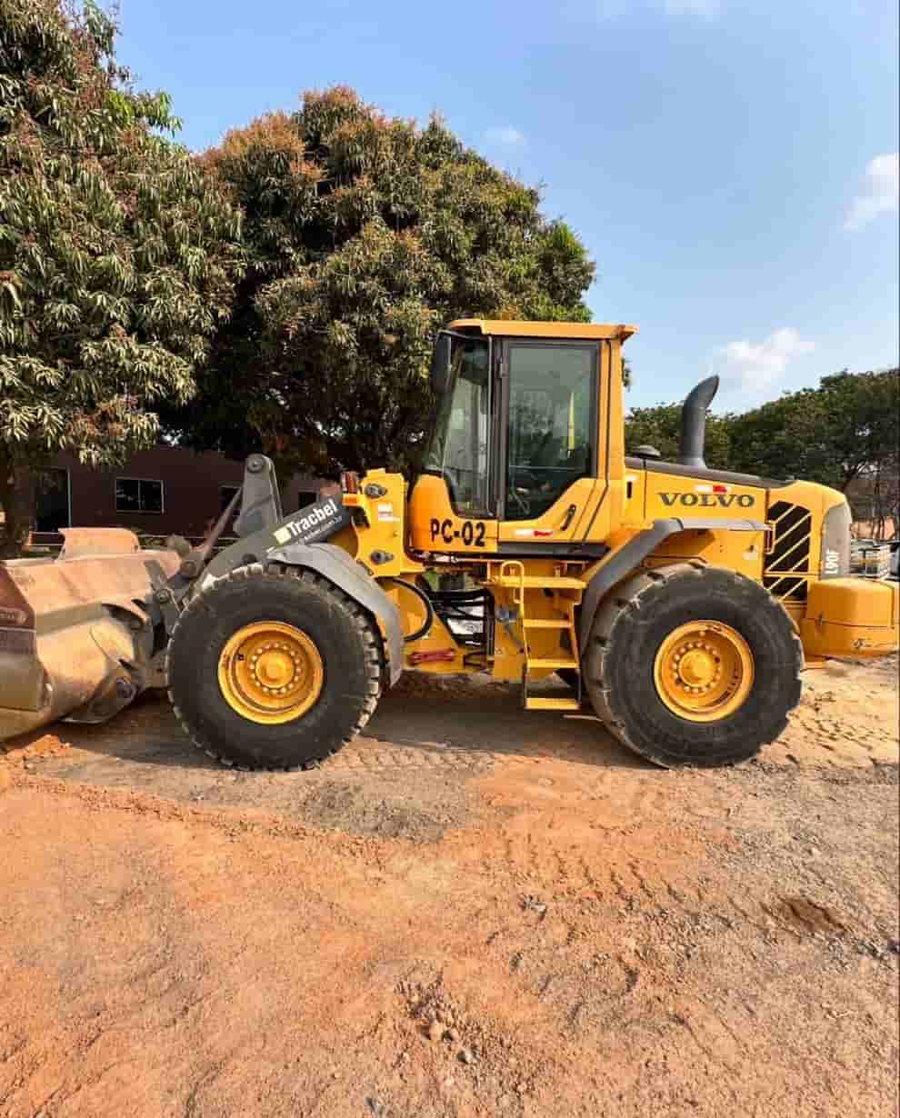 Pá Carregadeira Volvo L90F 2014