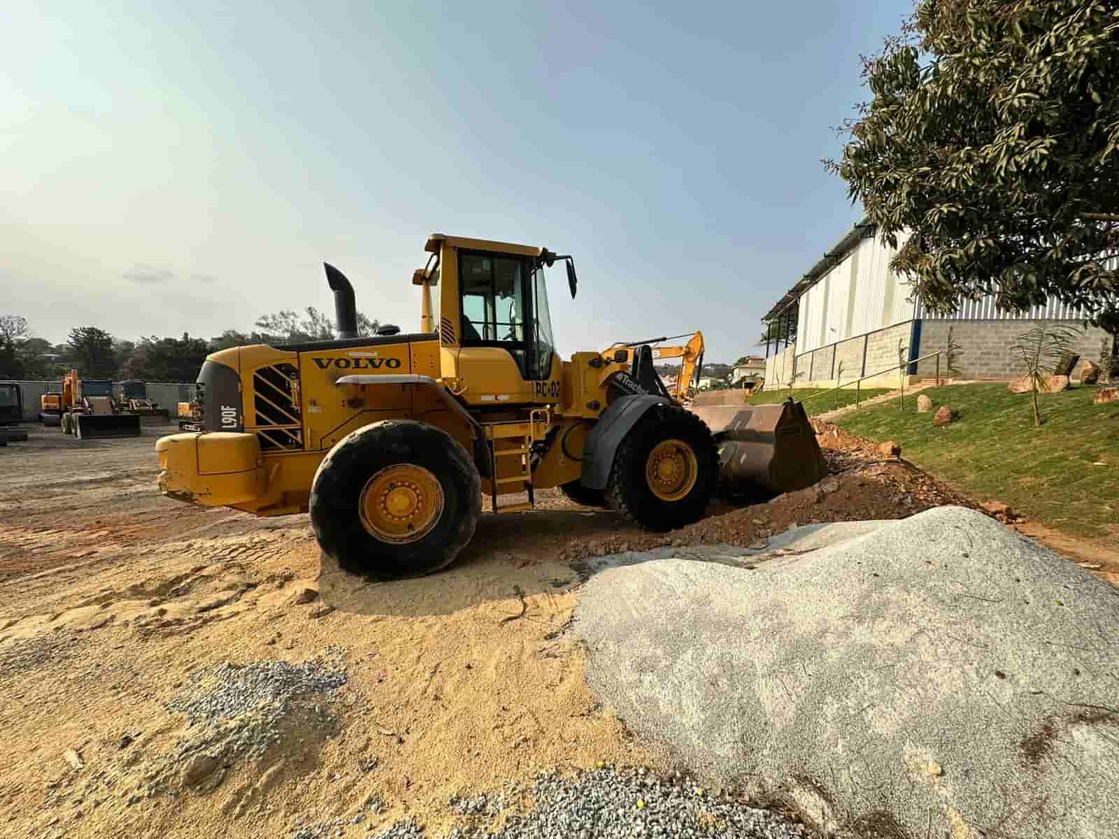 Pá Carregadeira Volvo L90F 2014