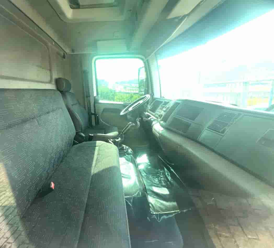 Caminhão Volkswagen 24.280 CRM 6X2	 2012