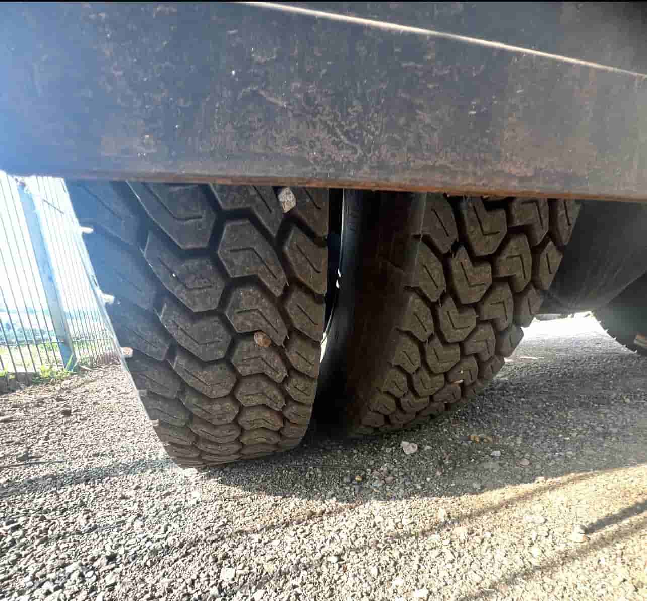 Caminhão Volkswagen 13180 2010