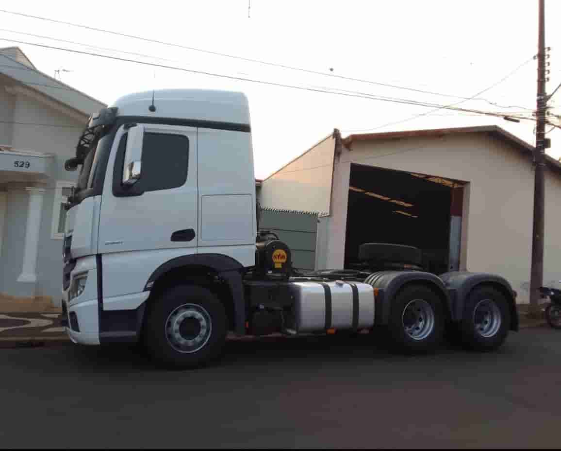 Caminhão Mecedes Benz Actros 2651 2021