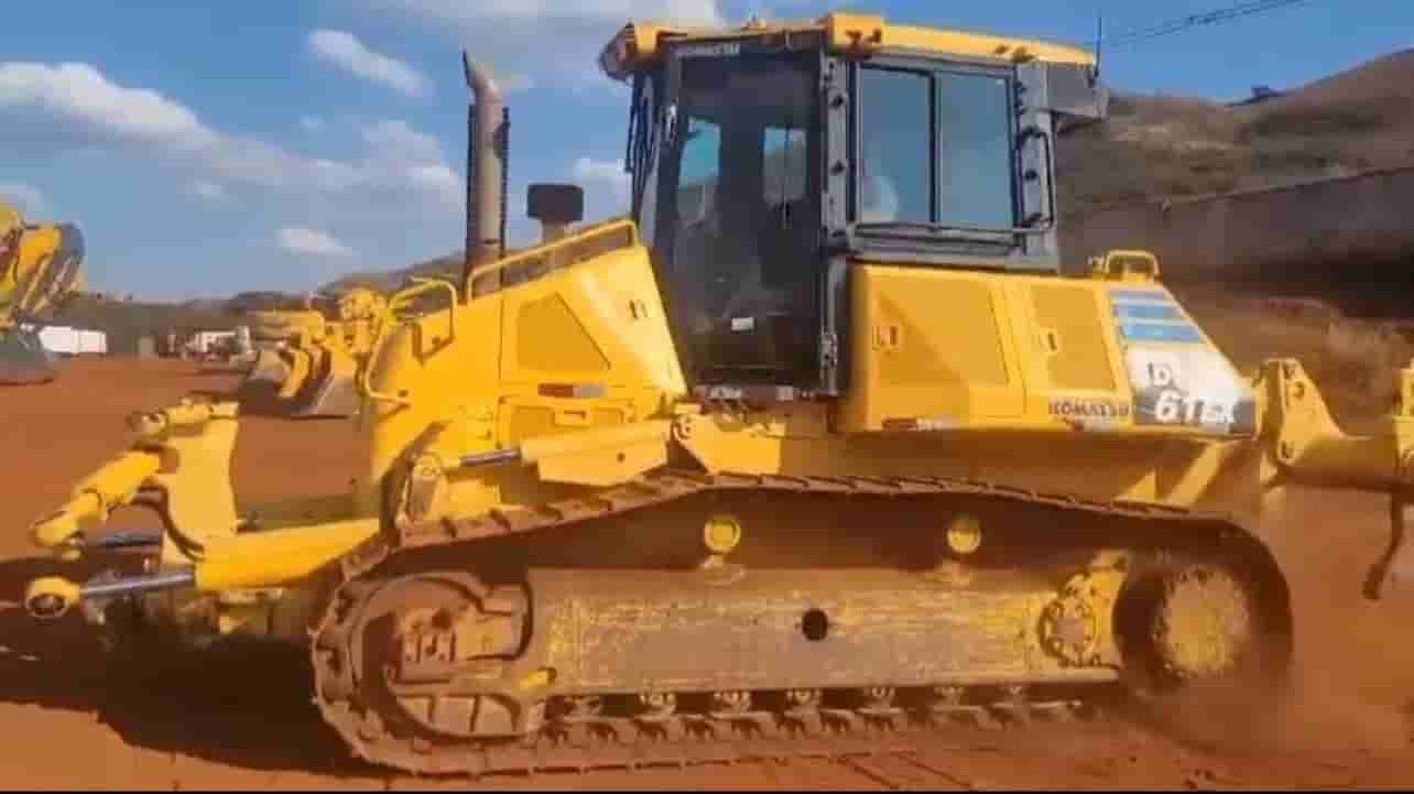 Trator de Esteira Komatsu D61-EX 2019