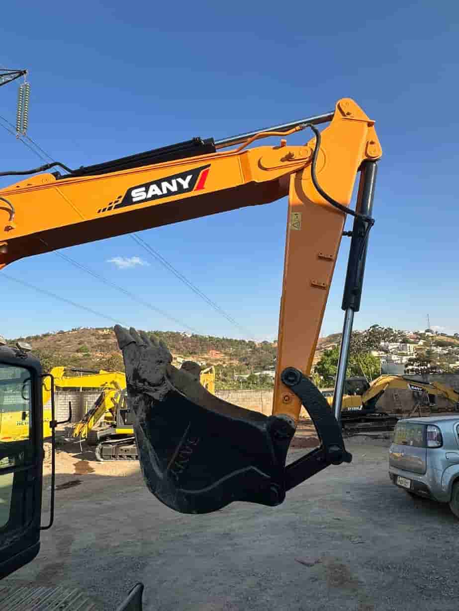 Mini Escavadeira SANY SY75 C 2012