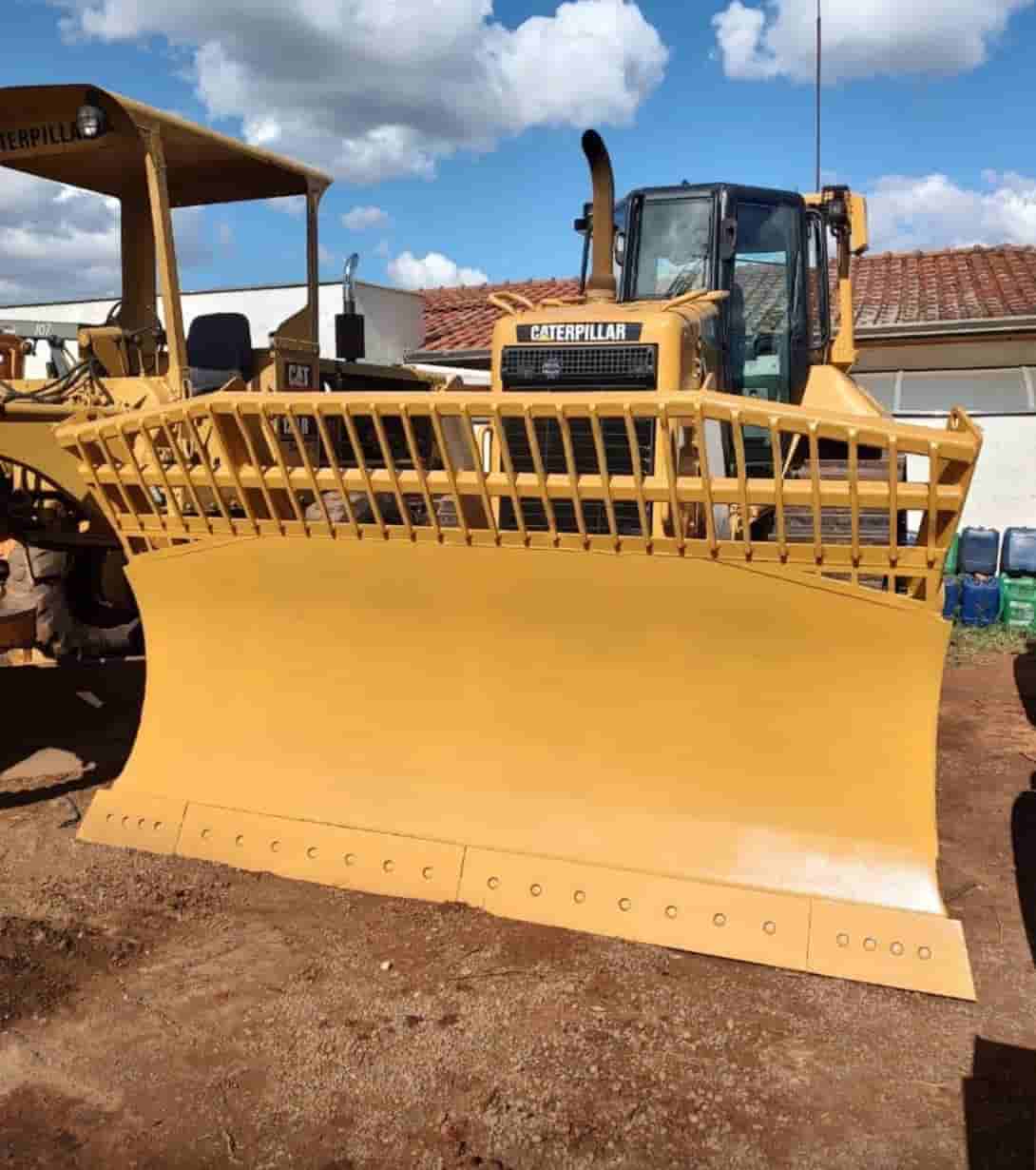 Trator de Esteira Caterpillar D6N XL 2013