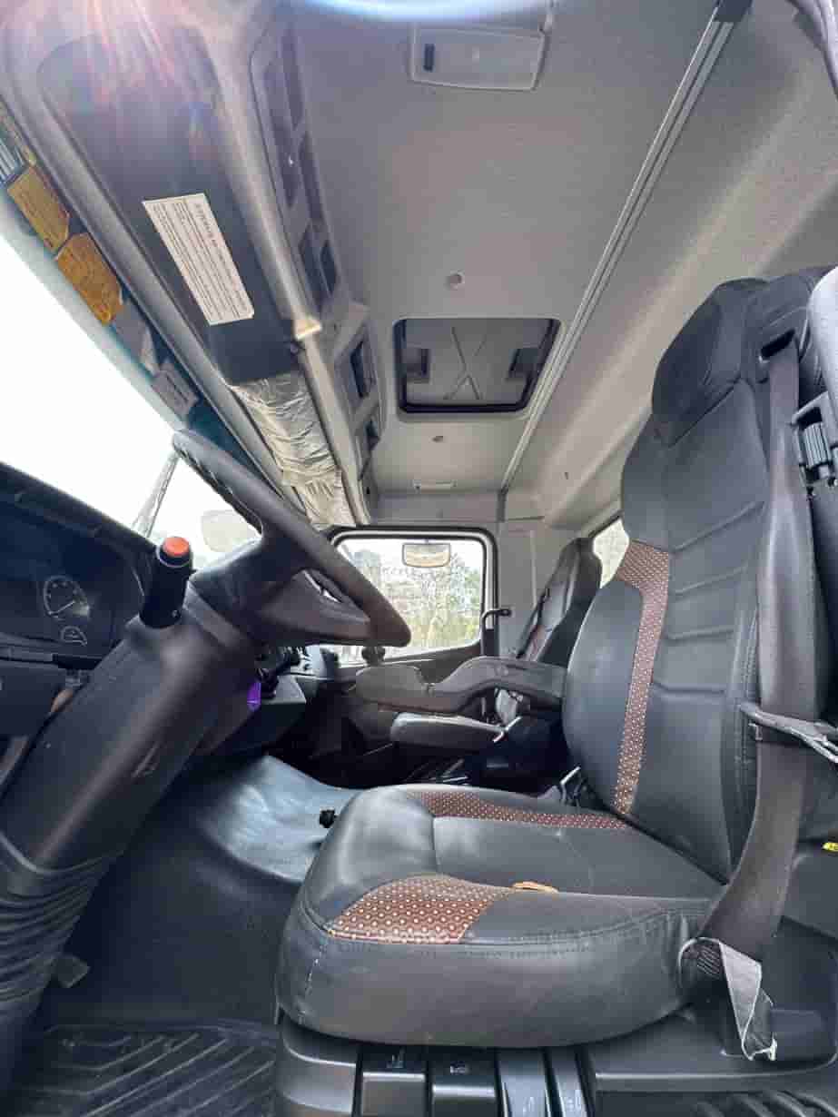 Caminhão Mecedes Benz AXOR 4144