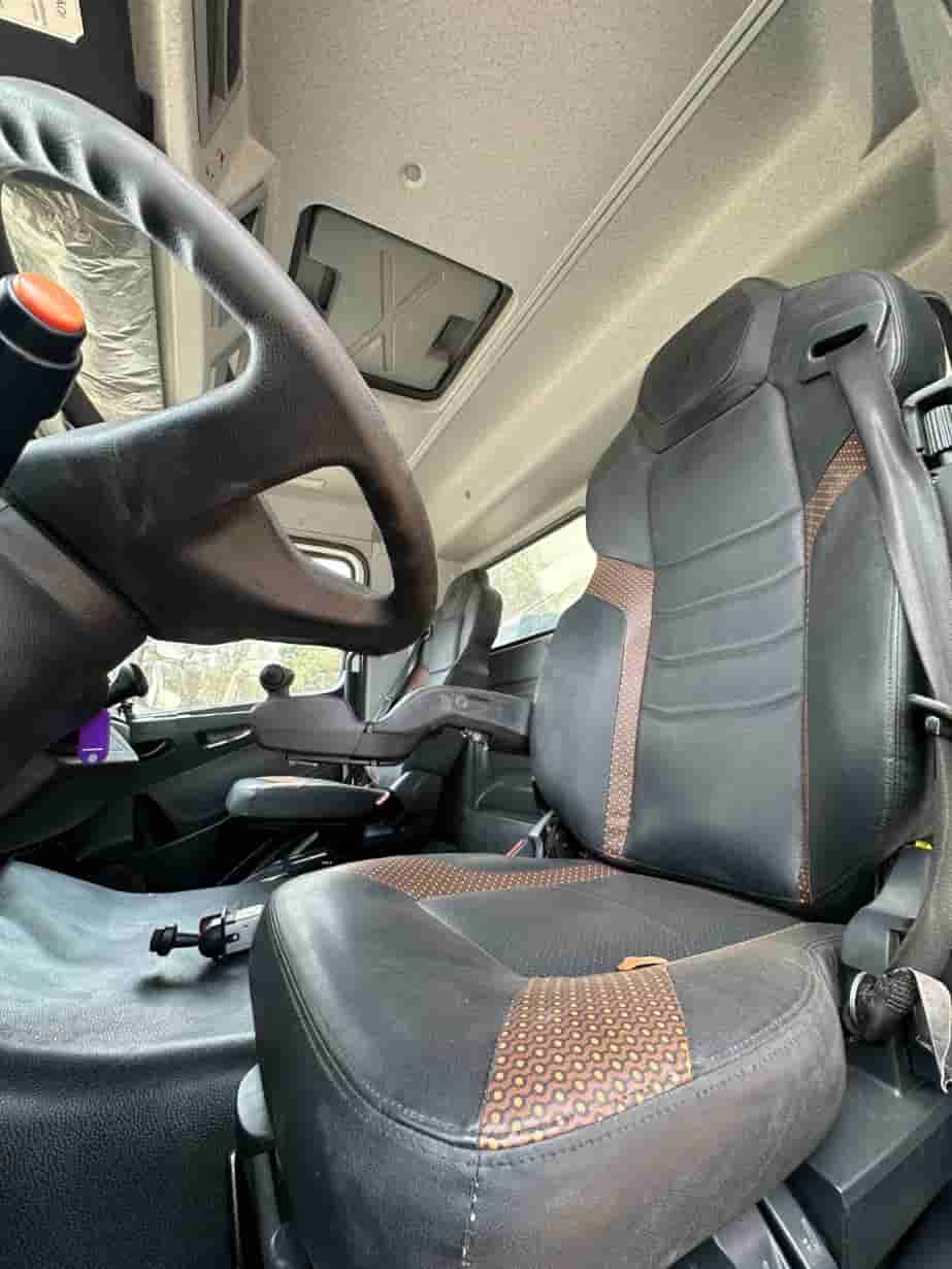 Caminhão Mecedes Benz AXOR 4144