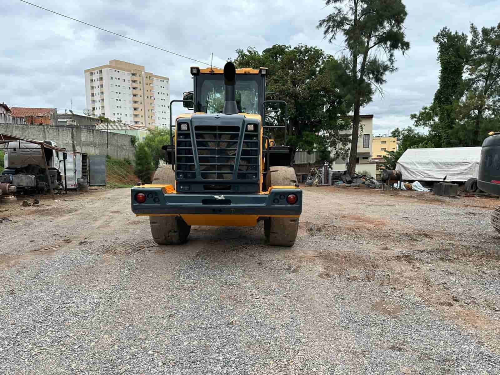 Pá Carregadeira Hyundai HL757 9S 2017