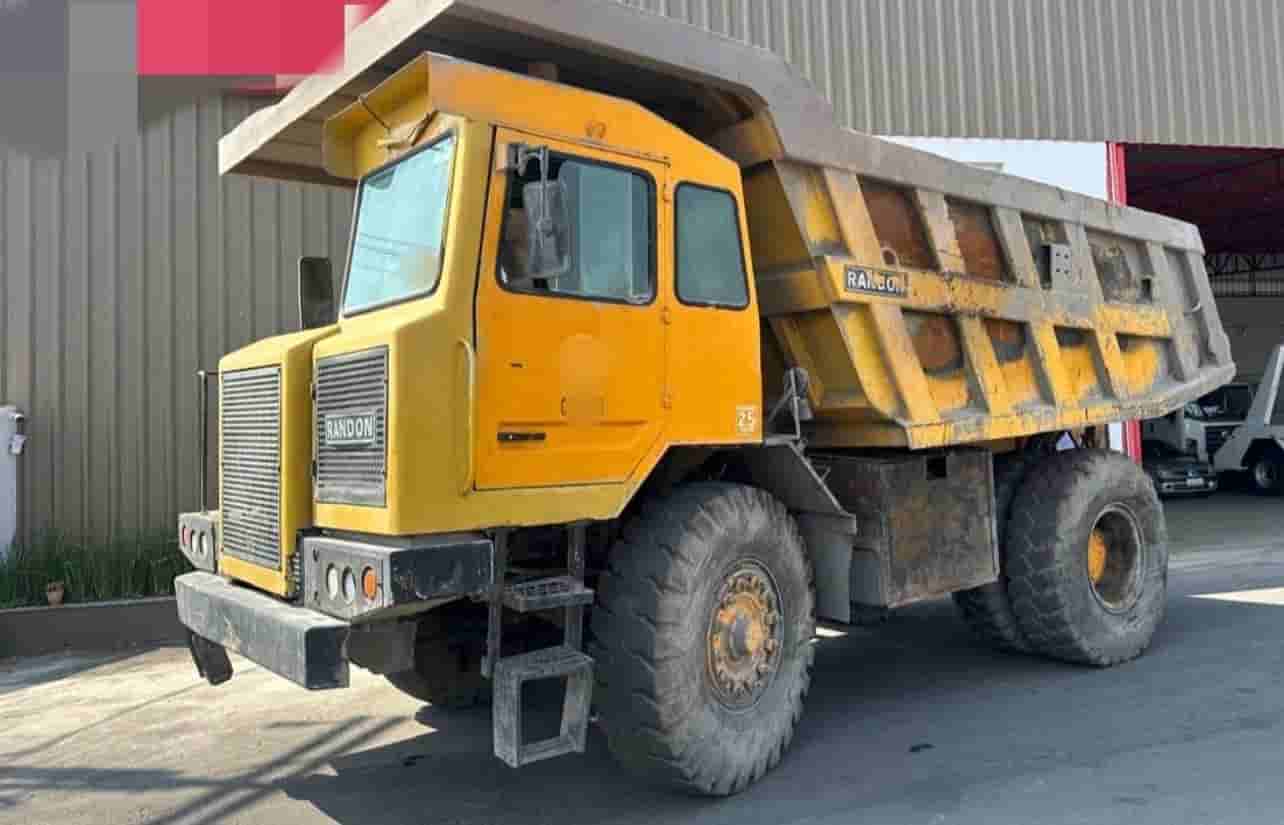 Caminhão Fora de Estrada Randon RK430 2014 - imagem de fundo