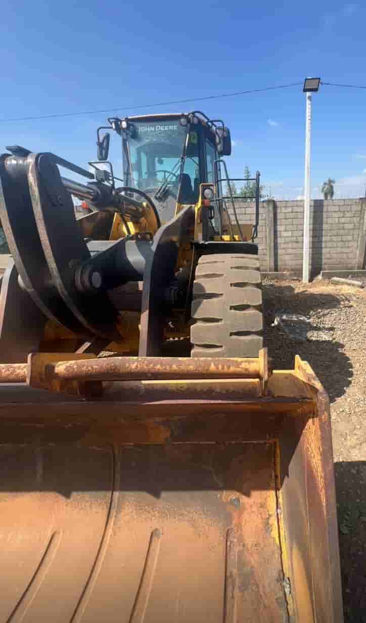 Pá Carregadeira John Deere 724K 2021