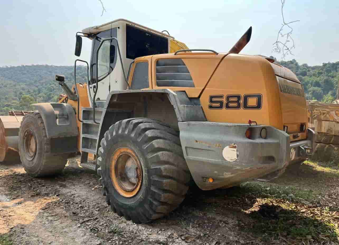Pá Carregadeira Liebherr L566  2007