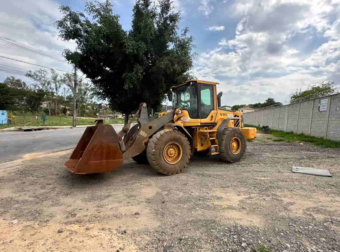 Pá Carregadeira Volvo L90