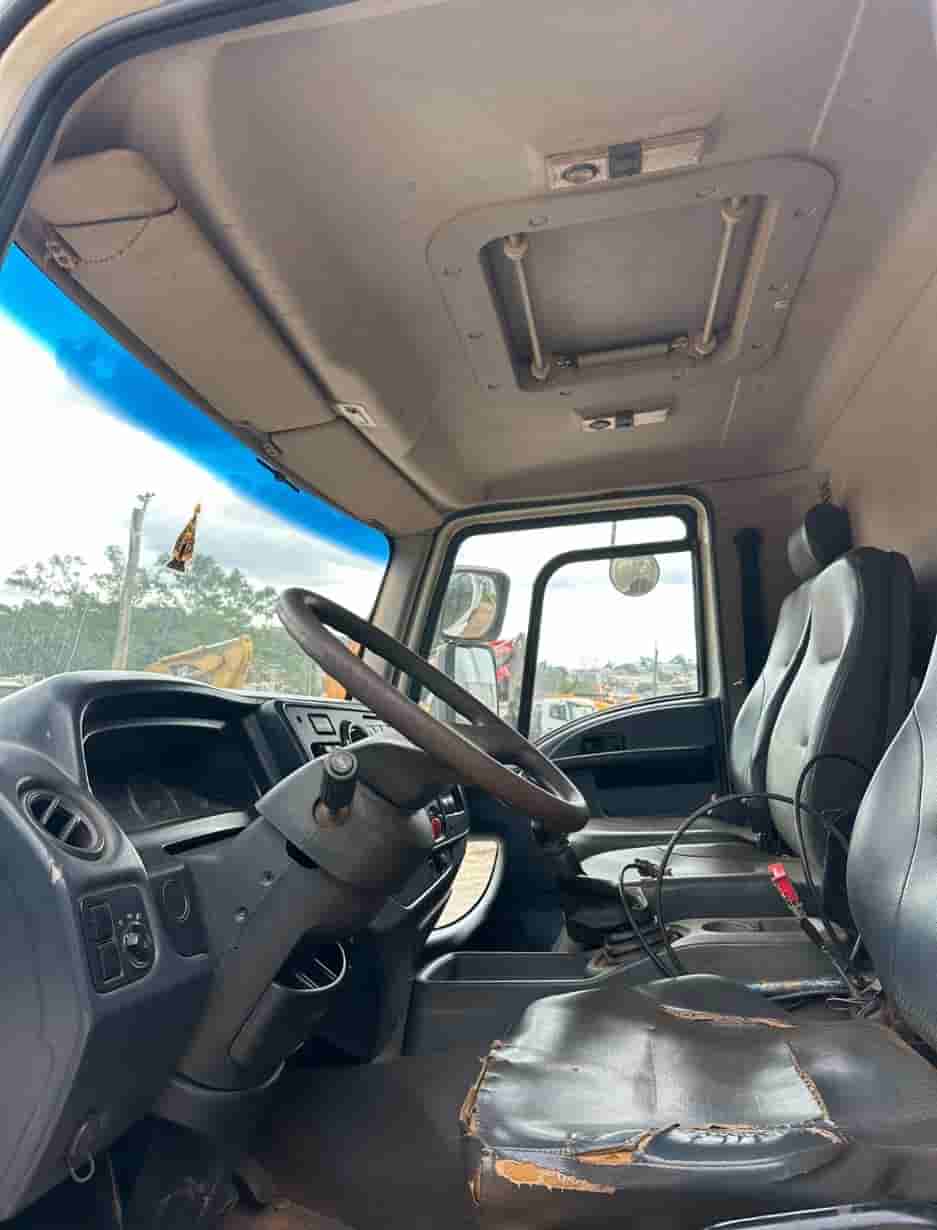 Caminhão Ford CARGO 1519 E Turbo 2013