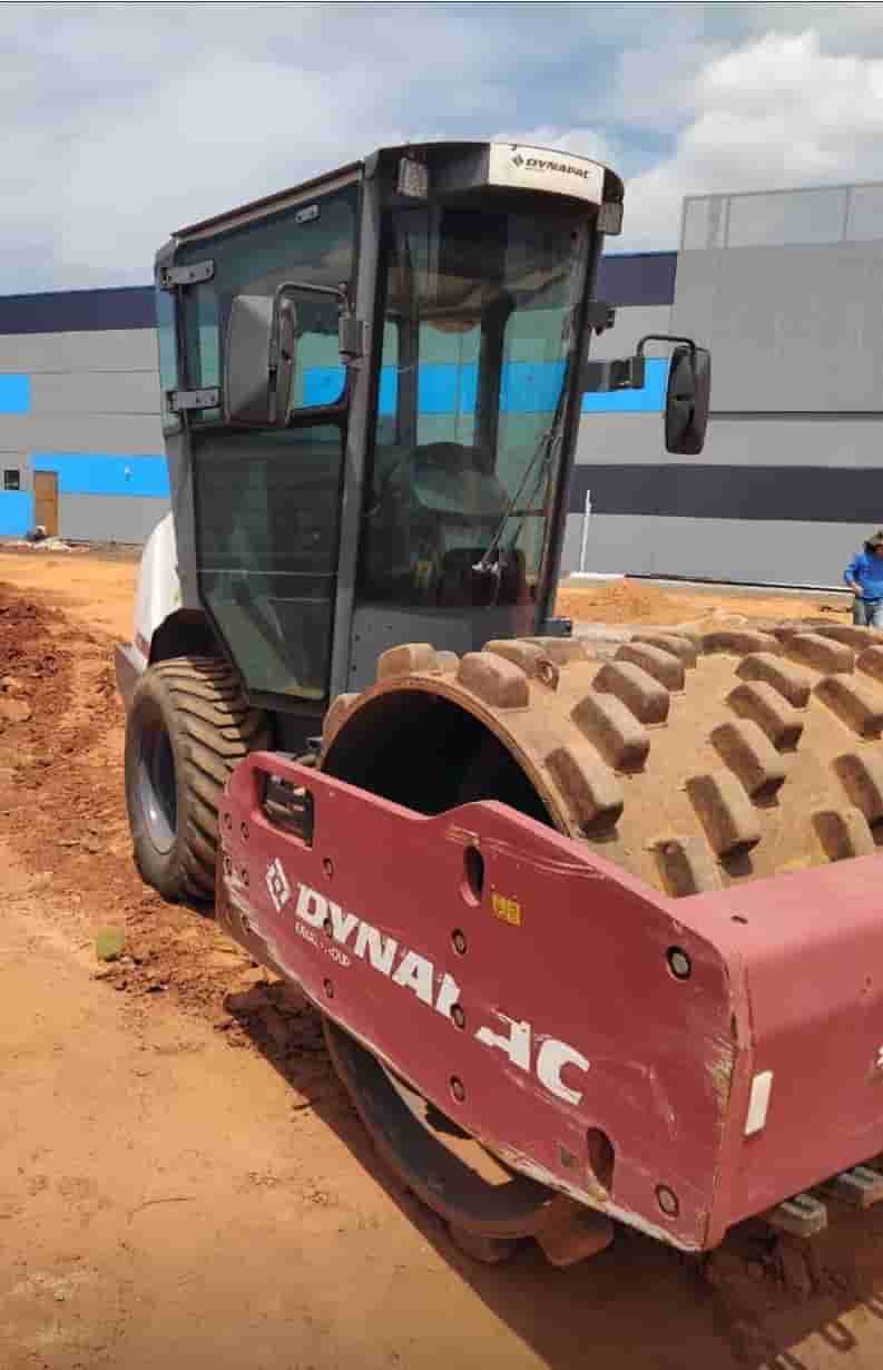 Rolo Compactador Dynapac CA15 2021