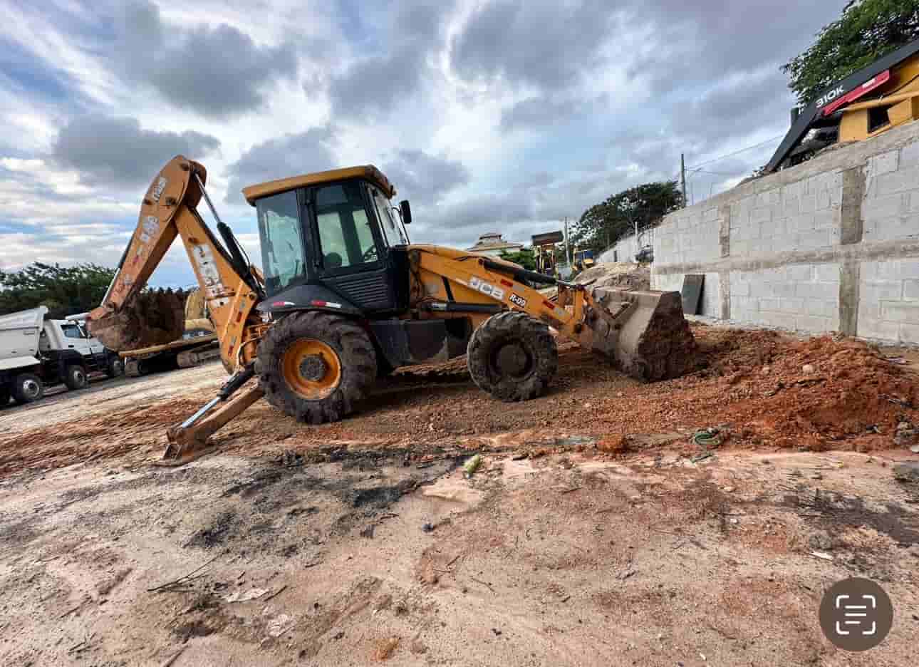 Retroescavadeira JCB 3CX 2011
