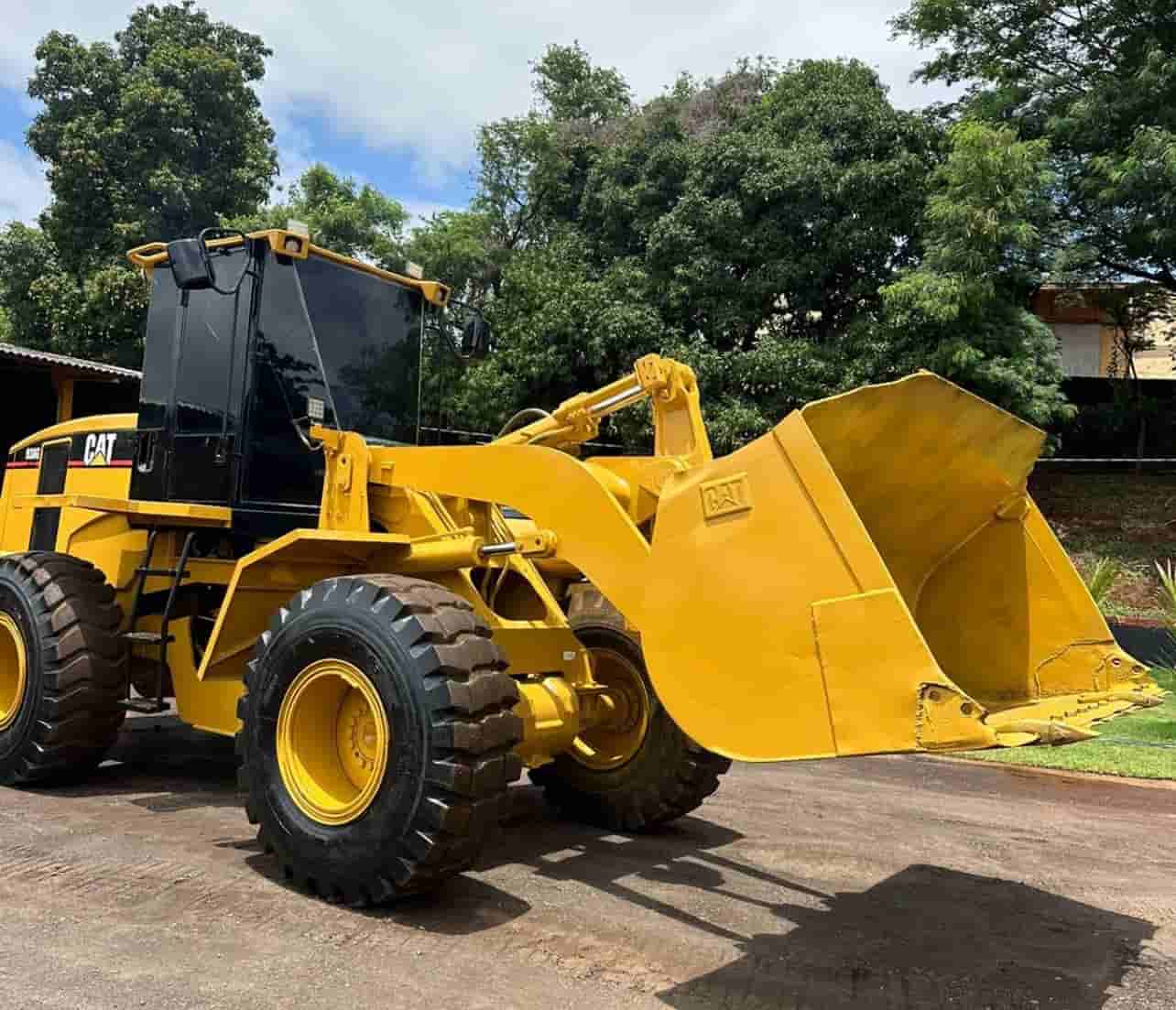 Pá Carregadeira Caterpillar 938G II 2006