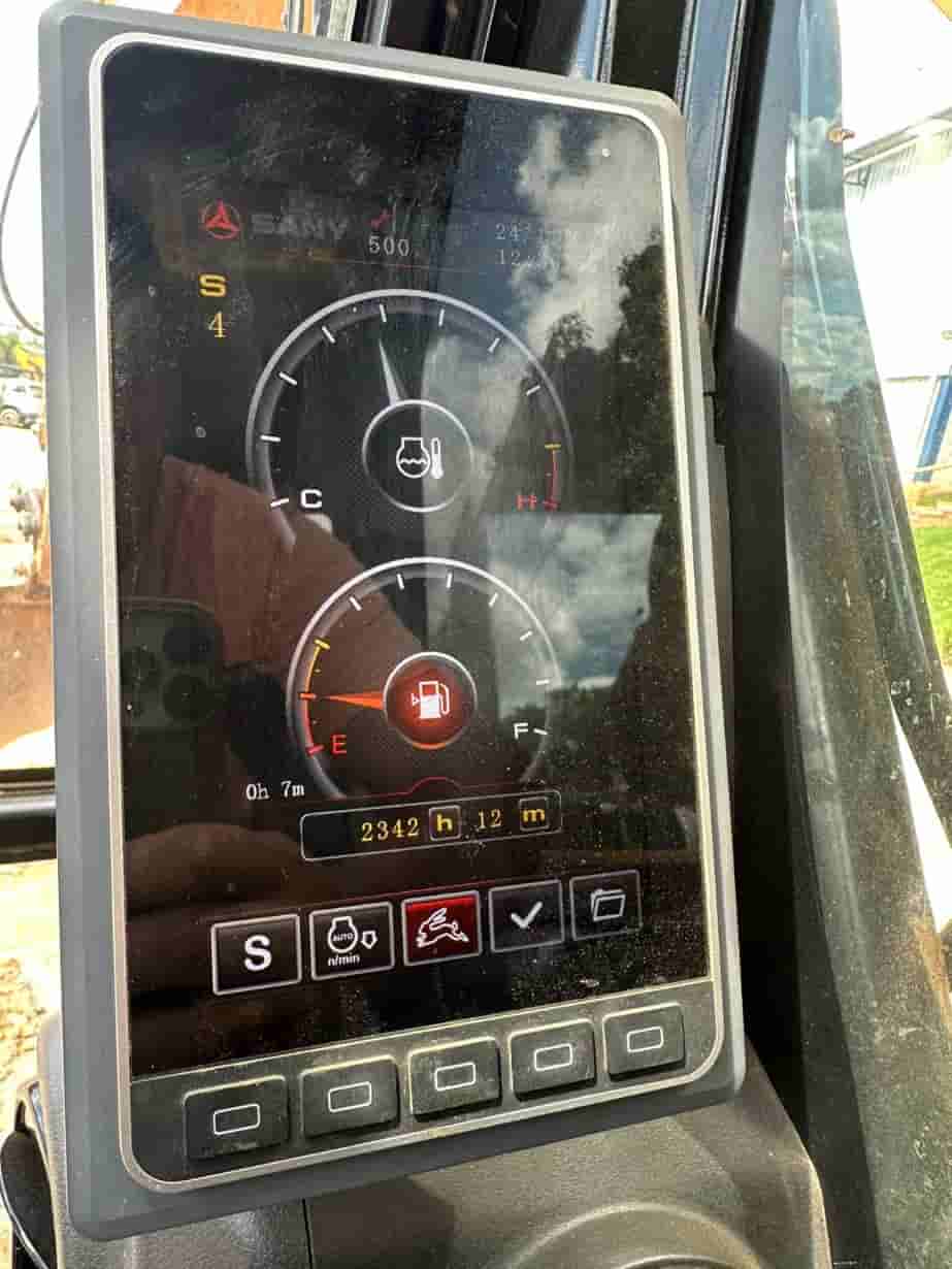 Escavadeira SANY SY135 C 2022