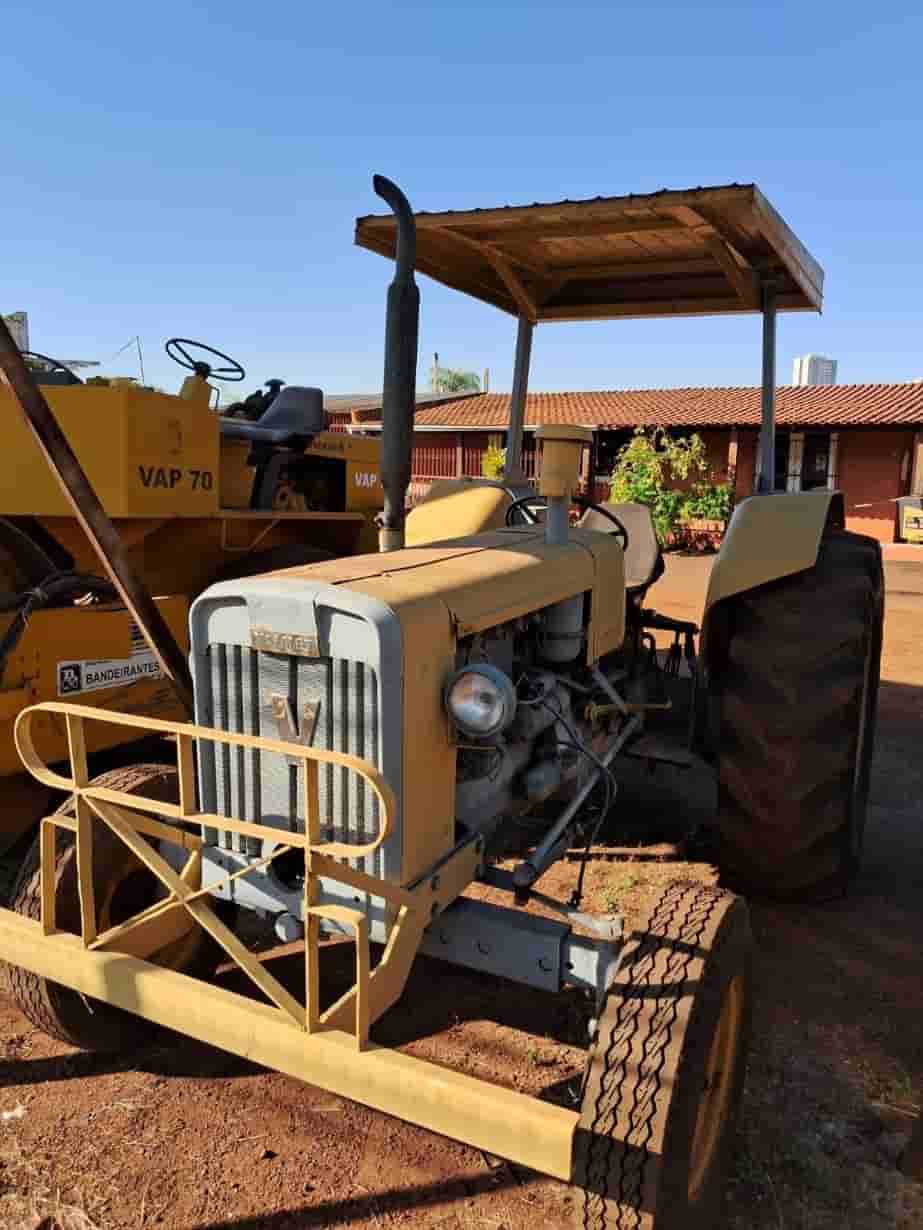 Trator Valmet 80 1983