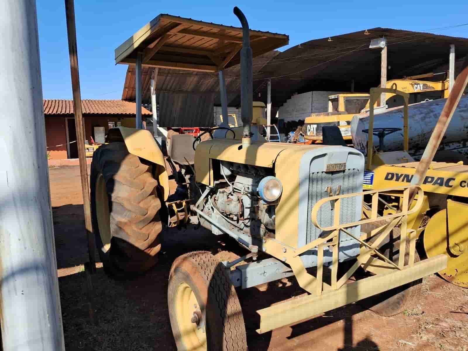 Trator Valmet 80 1983