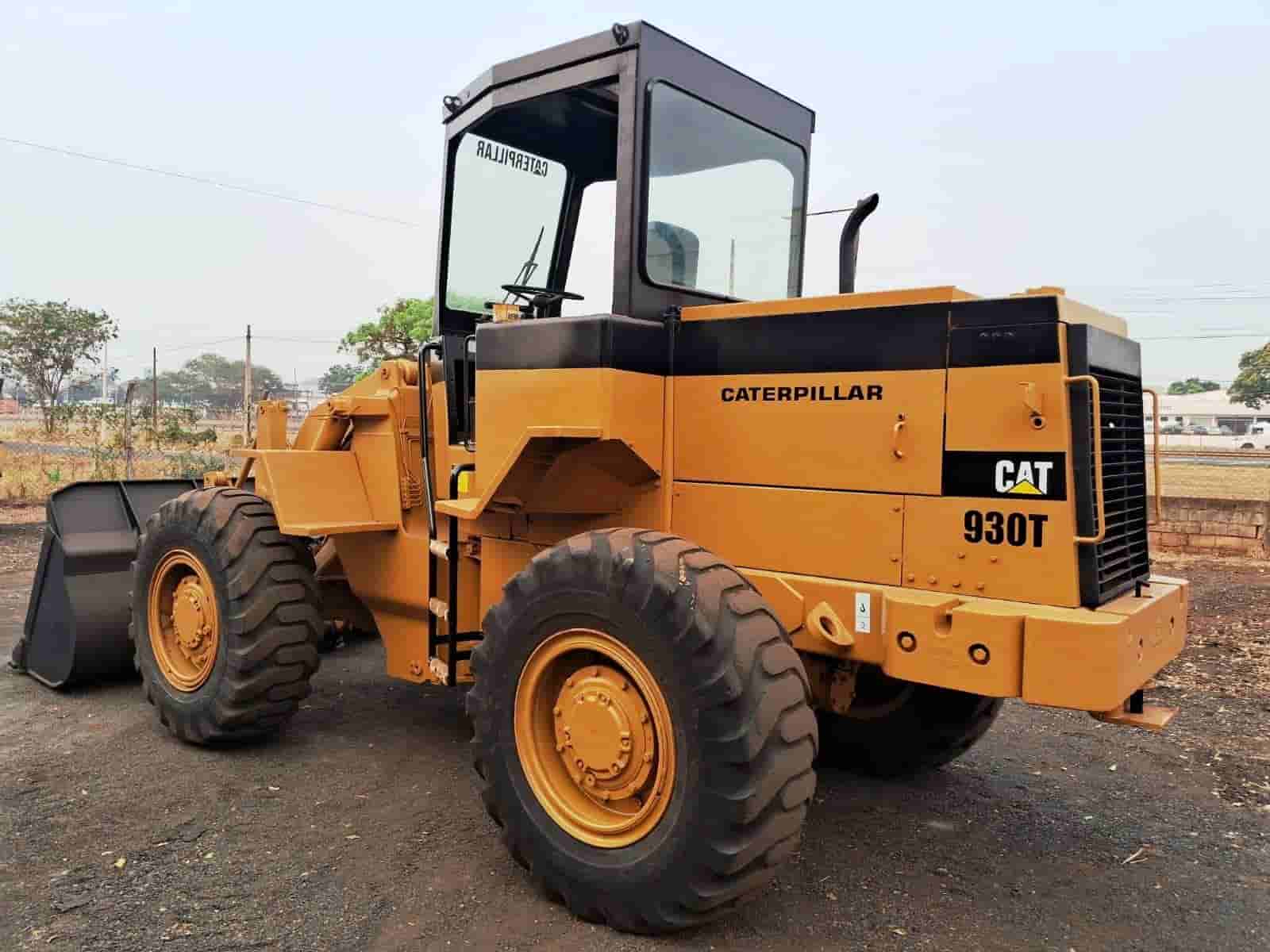 Pá Carregadeira Caterpillar 930T 1994
