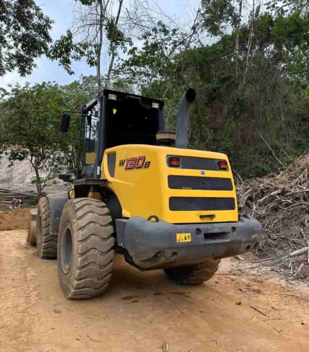 Pá Carregadeira New Holland W130 2023